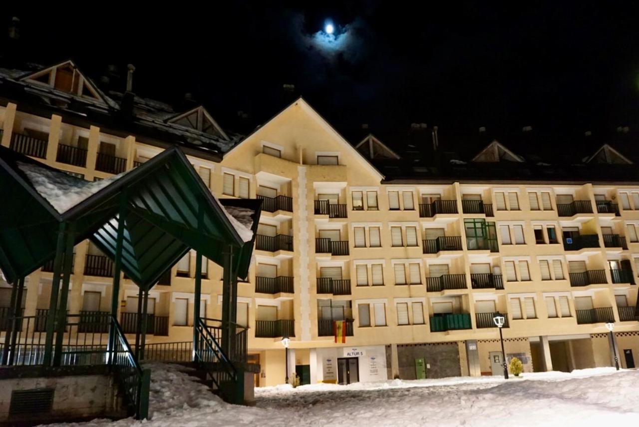 El Refugio De La Ardilla, Apartamento Canfranc-Estacion Bagian luar foto
